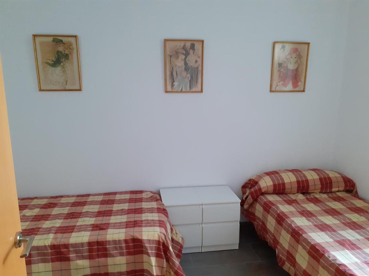 Pau-Pi Apartment Oliva Bagian luar foto